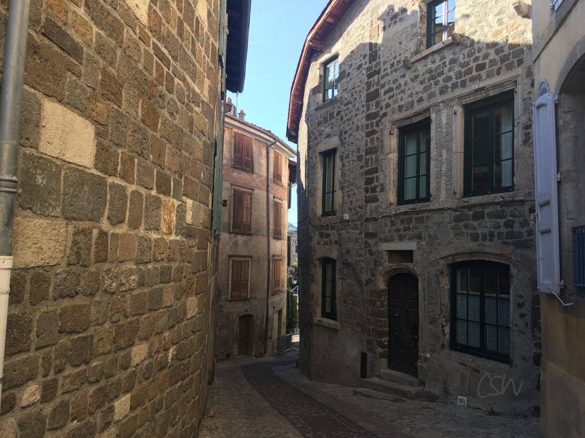 A small street in Le Puy
